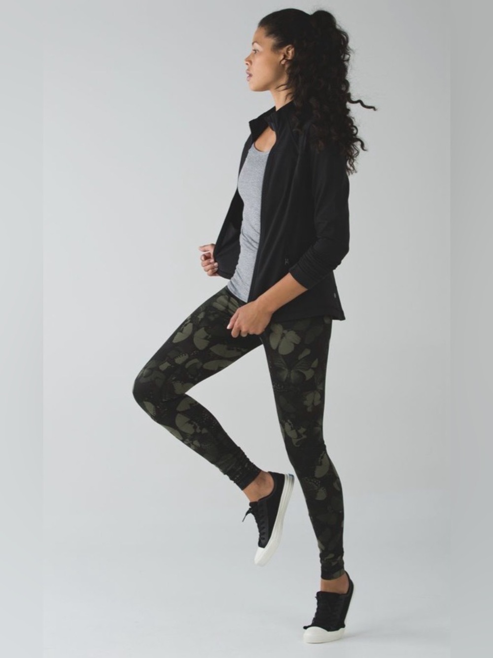 Lululemon Wunder Under Pant *Full-On Luon (Hi-Rise) Size 4 - Picture 3 of 11